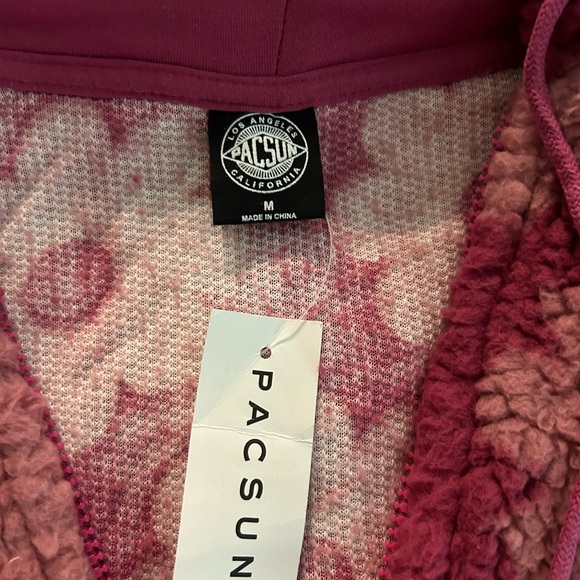 NWT PacSun Royal Flower Printed Sherpa Women’s Hoodie. Size Medium - Picture 3 of 6